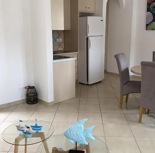 Theasis شقة Pera Gyalos